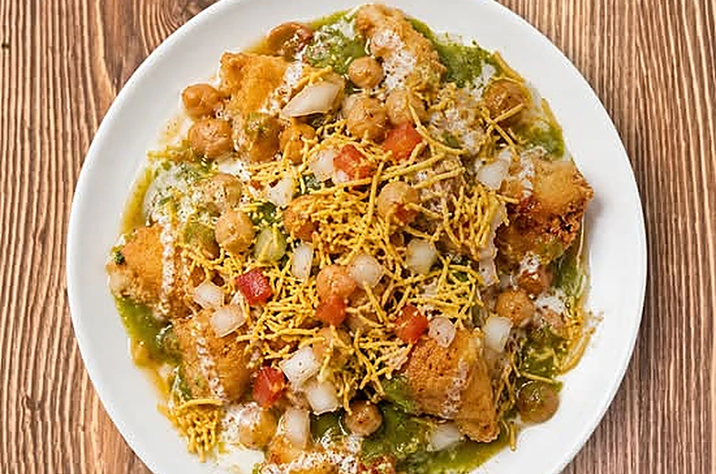Samosa Chana Chaat delivered to Prospect, AB from Saffron Biryani & Chaat House